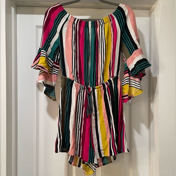 Express Pants - Express Romper Multicolored Stripe Off the Shoulder, Size Medium